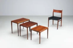 Ensemble de tables gigognes en palissandre par Johannes Andersen, Silkeborg, Danemark, 1960.
