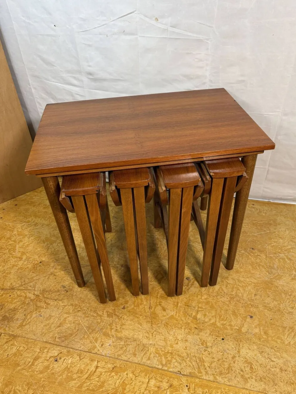 Ensemble de tables gigognes en teck style rétro vintage milieu du siècle par Poul Hundevad 1960 - Modèle iconique