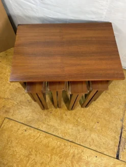 Ensemble de tables gigognes en teck style rétro vintage milieu du siècle par Poul Hundevad 1960 - Modèle iconique