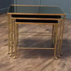 Ensemble de tables gigognes en faux bambou vintage Maison Baguès