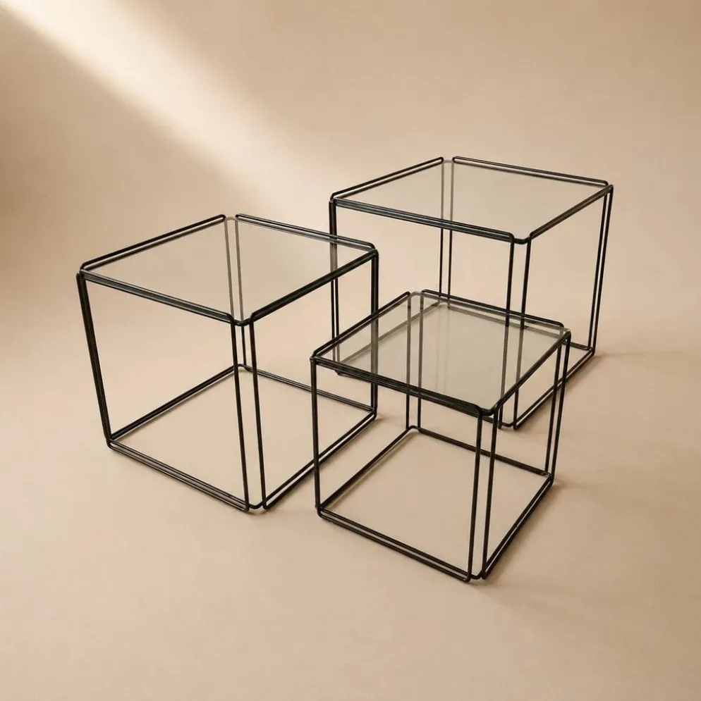 Ensemble de 3 tables gigognes Isocele par Max Sauze, années 1970.