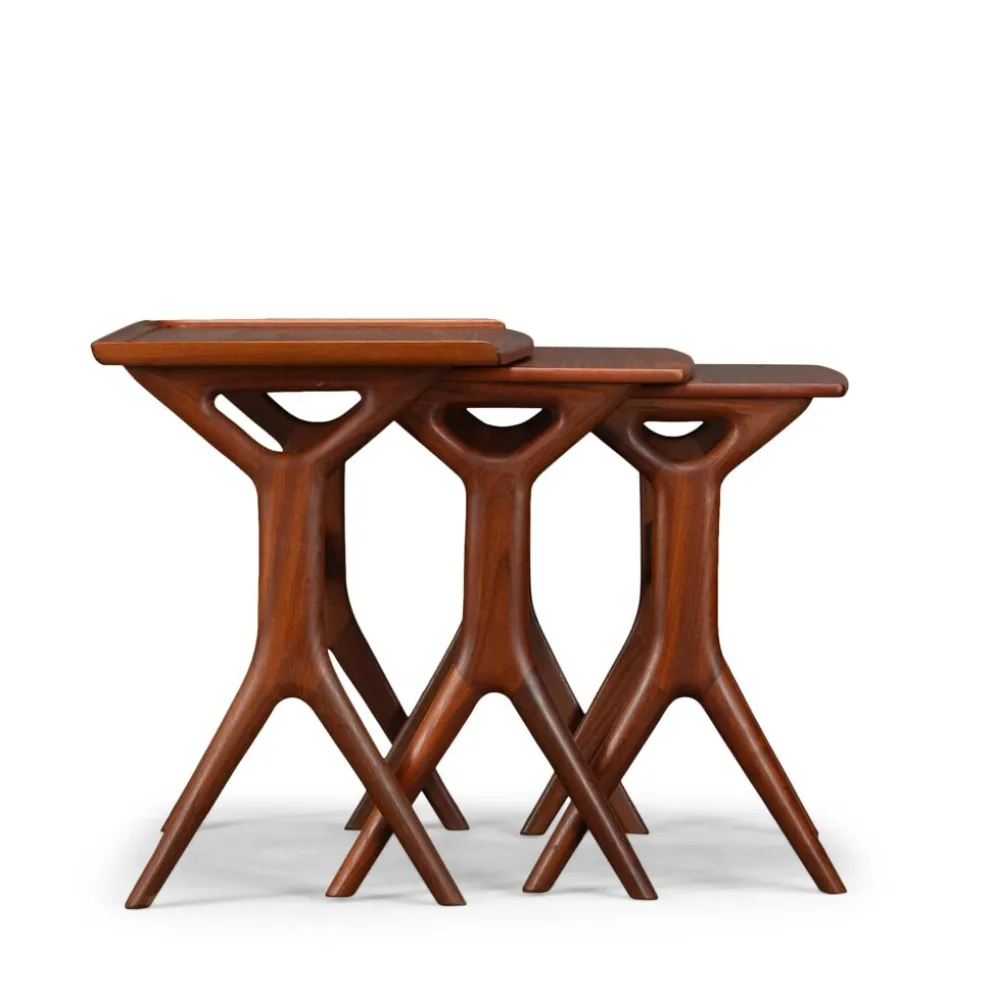 Ensemble de 3 tables gigognes par Johannes Andersen pour CFC Silkeborg, années 1960.