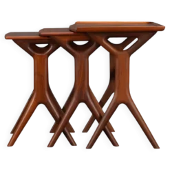 Ensemble de 3 tables gigognes par Johannes Andersen pour CFC Silkeborg, années 1960.