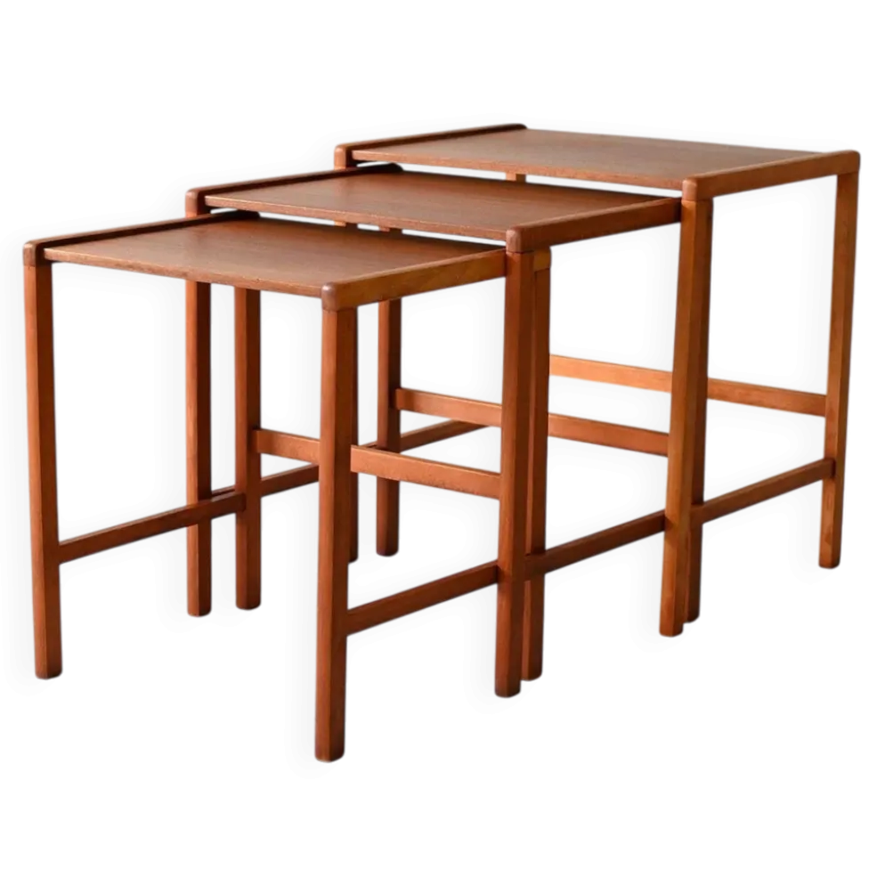 Ensemble de 3 tables gigognes scandinaves vintage en teck