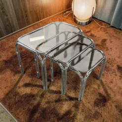 Ensemble de 3 tables gigognes / tables d'appoint chromées vintage