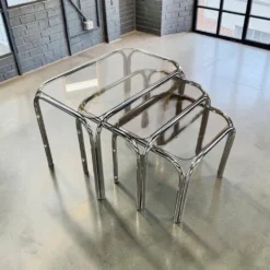 Ensemble de 3 tables gigognes / tables d'appoint chromées vintage
