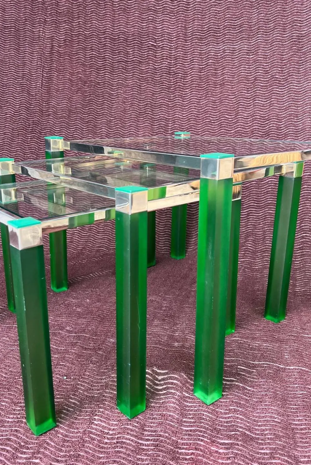 Ensemble de 3 tables gigogne vintage 1970 hollywood regency metal dore
