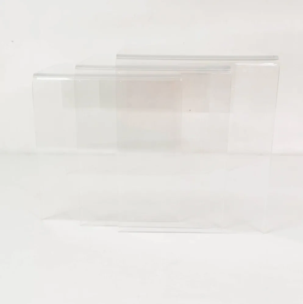 Ensemble de tables modulables en plexiglas, France, années 1970.