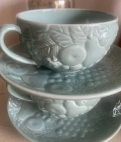 Ensemble de 4 tasses à bouillon / consommés et sous-tasses en céramiqu