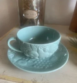 Ensemble de 4 tasses à bouillon / consommés et sous-tasses en céramiqu