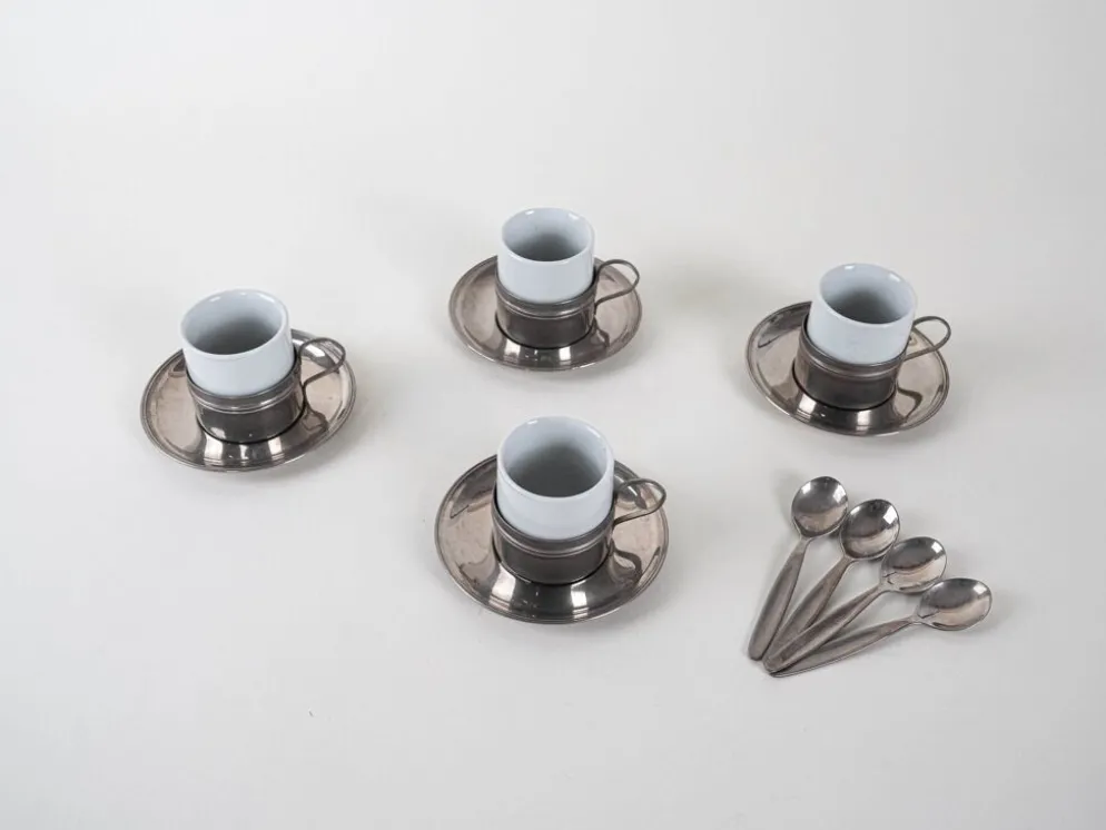 Ensemble de tasses à espresso, design italien, années 1980, fabriqué en Italie.
