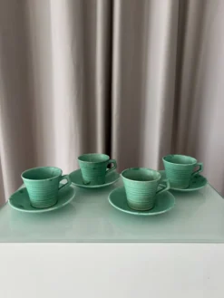 Ensemble de 4 tasses à espresso et sous-tasses en céramique vintage vert jade – Fabriquées à la main