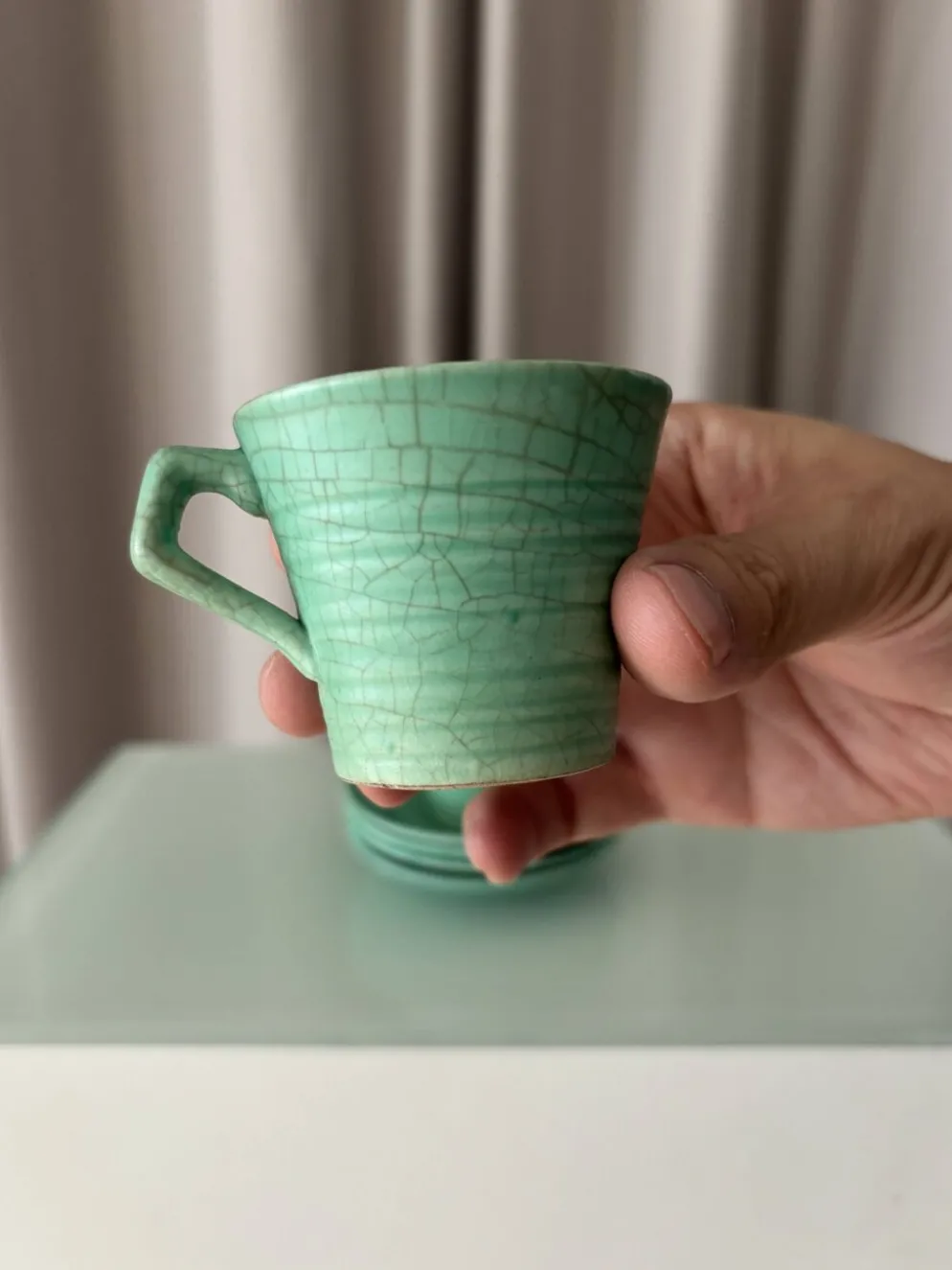 Ensemble de 4 tasses à espresso et sous-tasses en céramique vintage vert jade – Fabriquées à la main