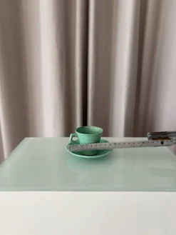 Ensemble de 4 tasses à espresso et sous-tasses en céramique vintage vert jade – Fabriquées à la main