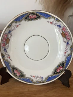 Ensemble de 10 tasses et soucoupes anciennes Digoin Sarreguemines