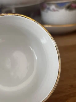 Ensemble de 10 tasses et soucoupes anciennes Digoin Sarreguemines