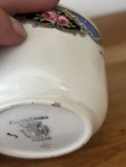 Ensemble de 10 tasses et soucoupes anciennes Digoin Sarreguemines