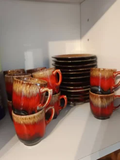 Ensemble de 6 tasses et soucoupes en excellent état de saint Paul de vence