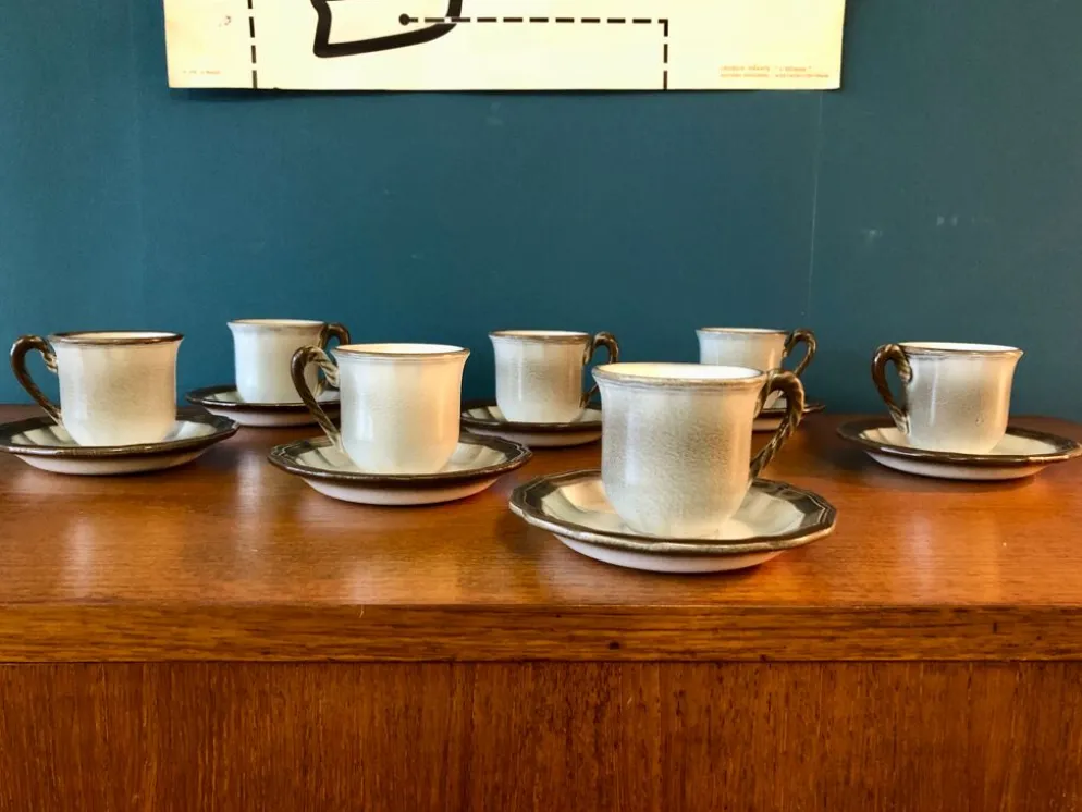 Ensemble de 7 tasses et soucoupe Salins France