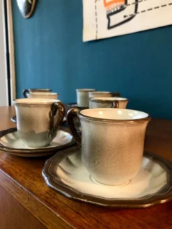 Ensemble de 7 tasses et soucoupe Salins France