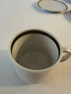 Ensemble de 6 tasses et sous-tasses en porcelaine Winterling Bavaria