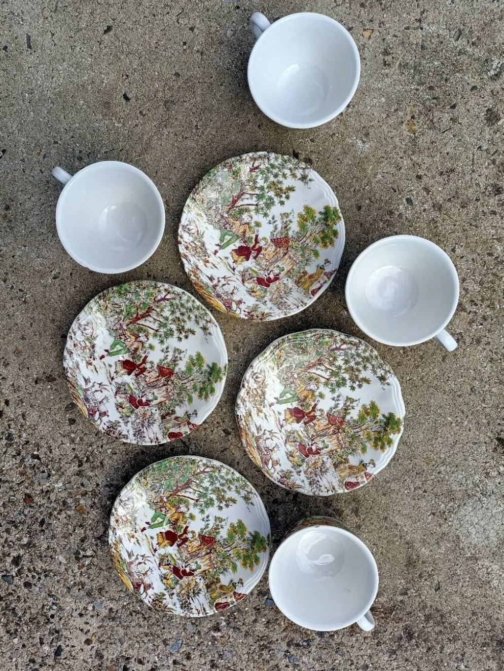 Ensemble de 4 Tasses rétro