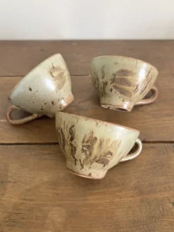 Ensemble de 3 tasses vintage en grès moucheté vintage