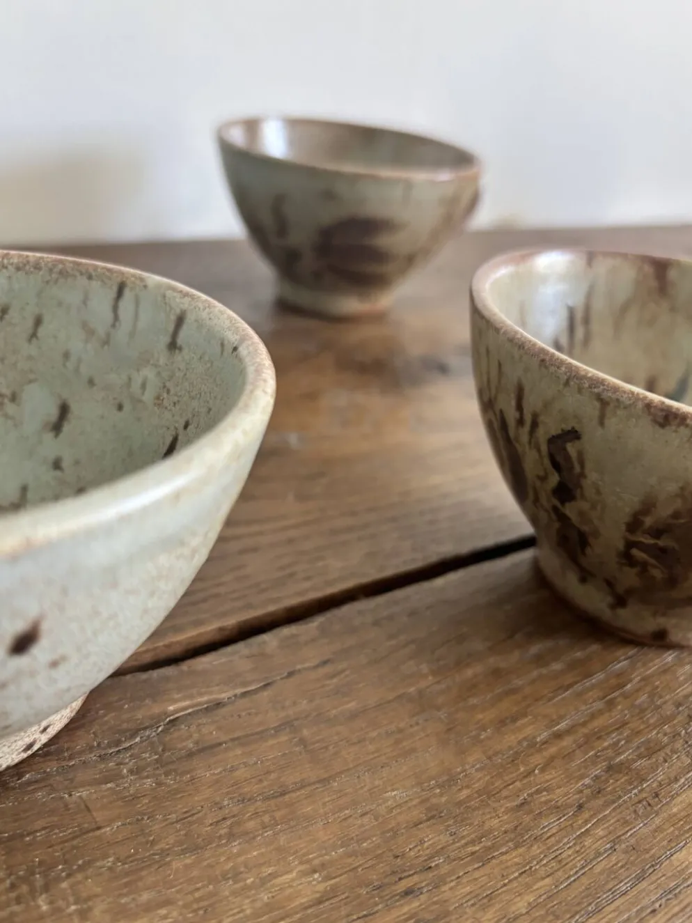 Ensemble de 3 tasses vintage en grès moucheté vintage