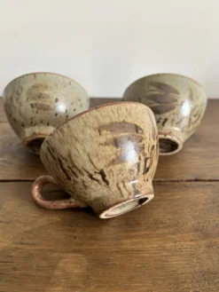 Ensemble de 3 tasses vintage en grès moucheté vintage