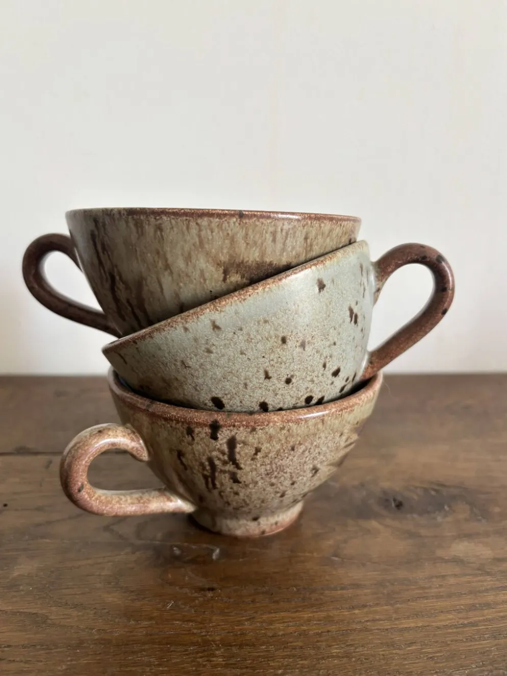 Ensemble de 3 tasses vintage en grès moucheté vintage