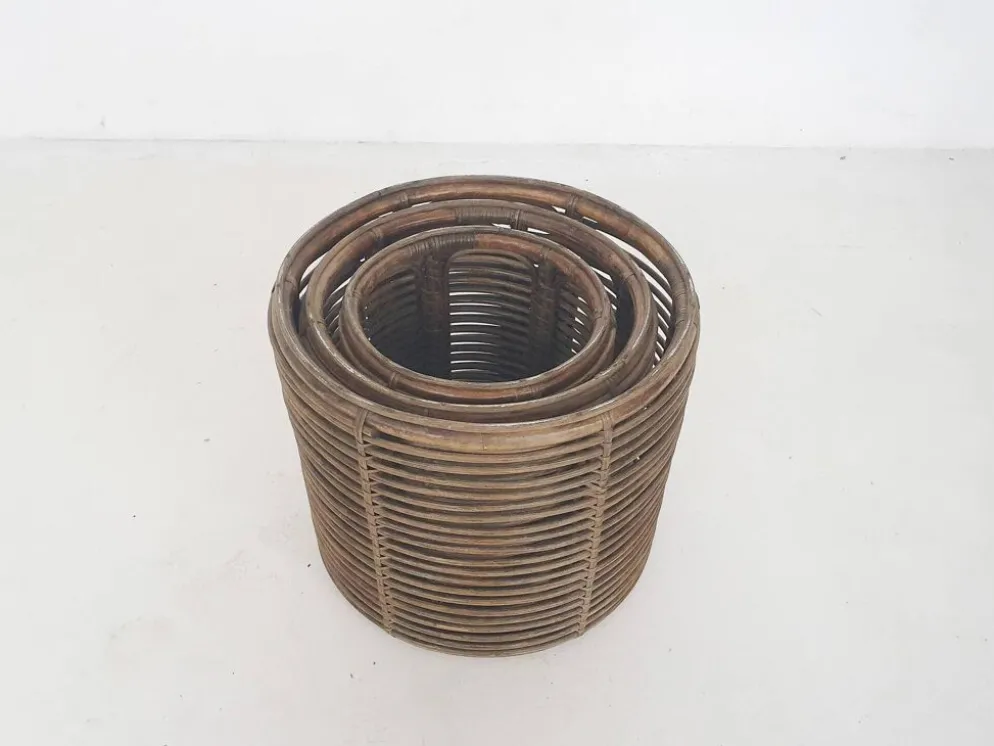 Ensemble de trois paniers ou tables d'appoint Manou attribués à Tito Agnoli, Italie 1970