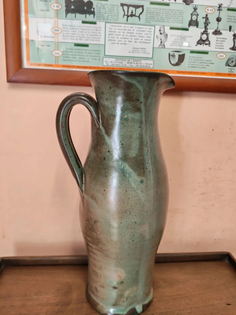 Ensemble de trois pichets et broc artisanaux en céramique vintage