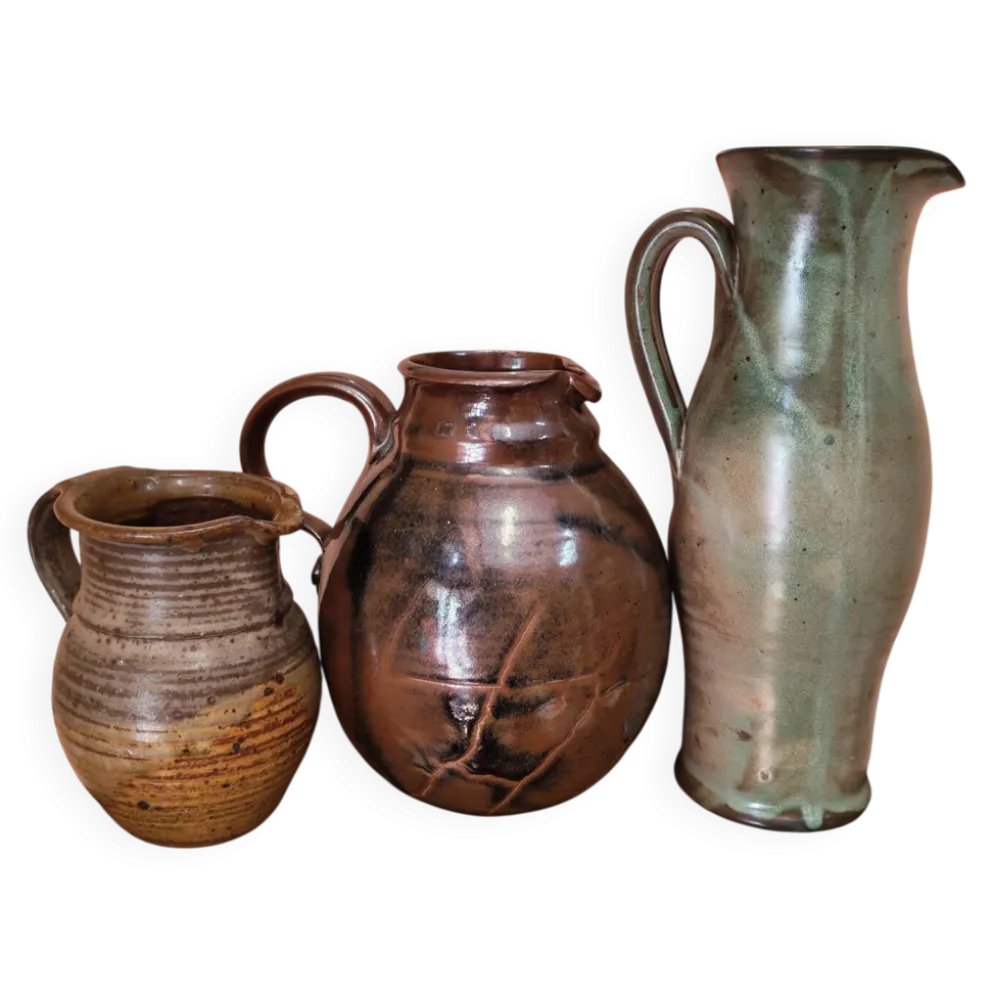 Ensemble de trois pichets et broc artisanaux en céramique vintage