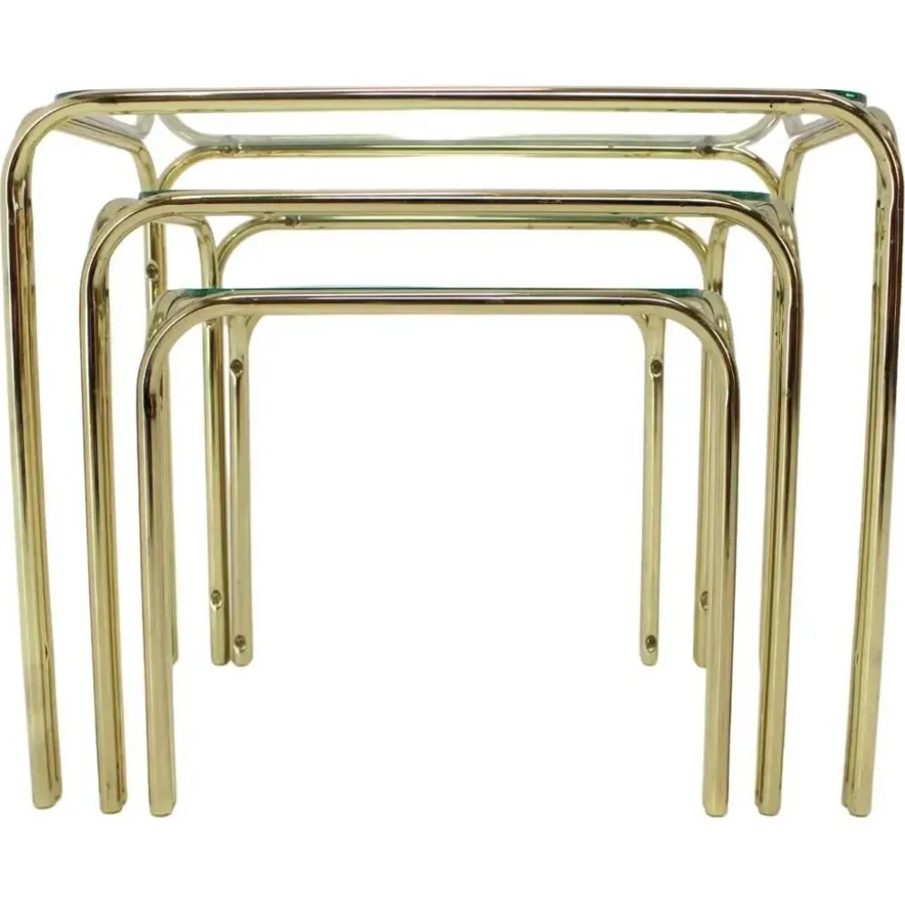 Ensemble de trois tables gigognes des années 1980.