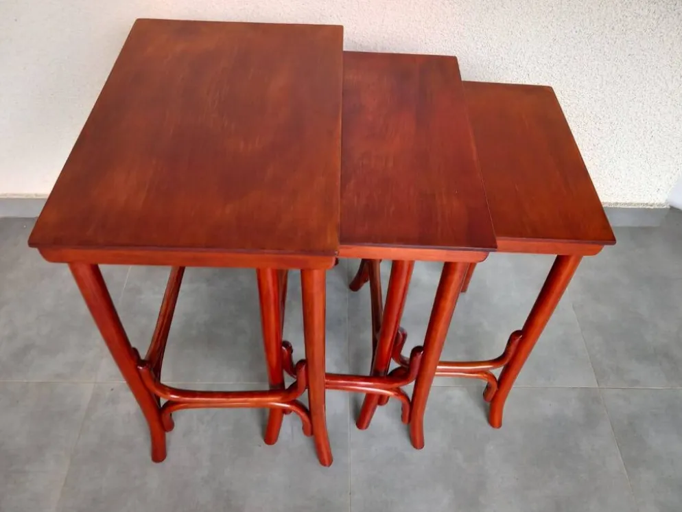 Ensemble de trois tables Pologne Cracovie années 1930