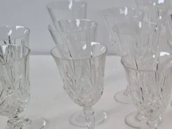 Ensemble de 20 verres en cristal taillé à la main (1985)