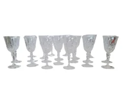 Ensemble de 20 verres en cristal taillé à la main (1985)