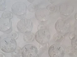 Ensemble de 20 verres en cristal taillé à la main (1985)