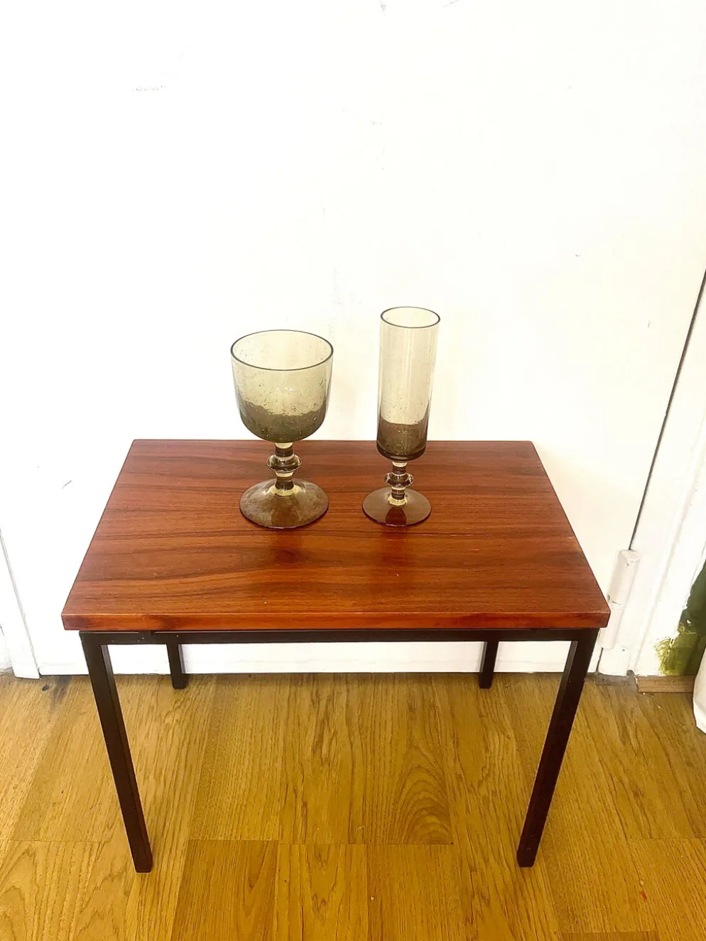 Ensemble de 8 verres fumés de biot — verre soufflé bouche, années 1970