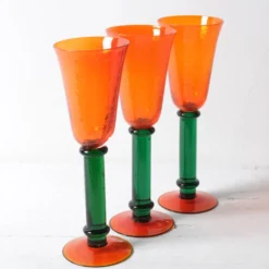 Ensemble de 3 verres à tige vintage orange et vert / Kosta Boda / Suède / 1980