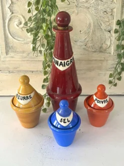 Ensemble de vinaigrette en céramique français des années 1950, style Pol Chambost.