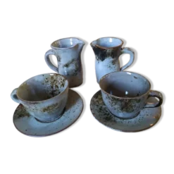 Ensemble en grès années 70, 2 tasses et 2 pichets