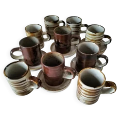 Ensemble grès paysan 10 tasses et 5 soucoupes années 70