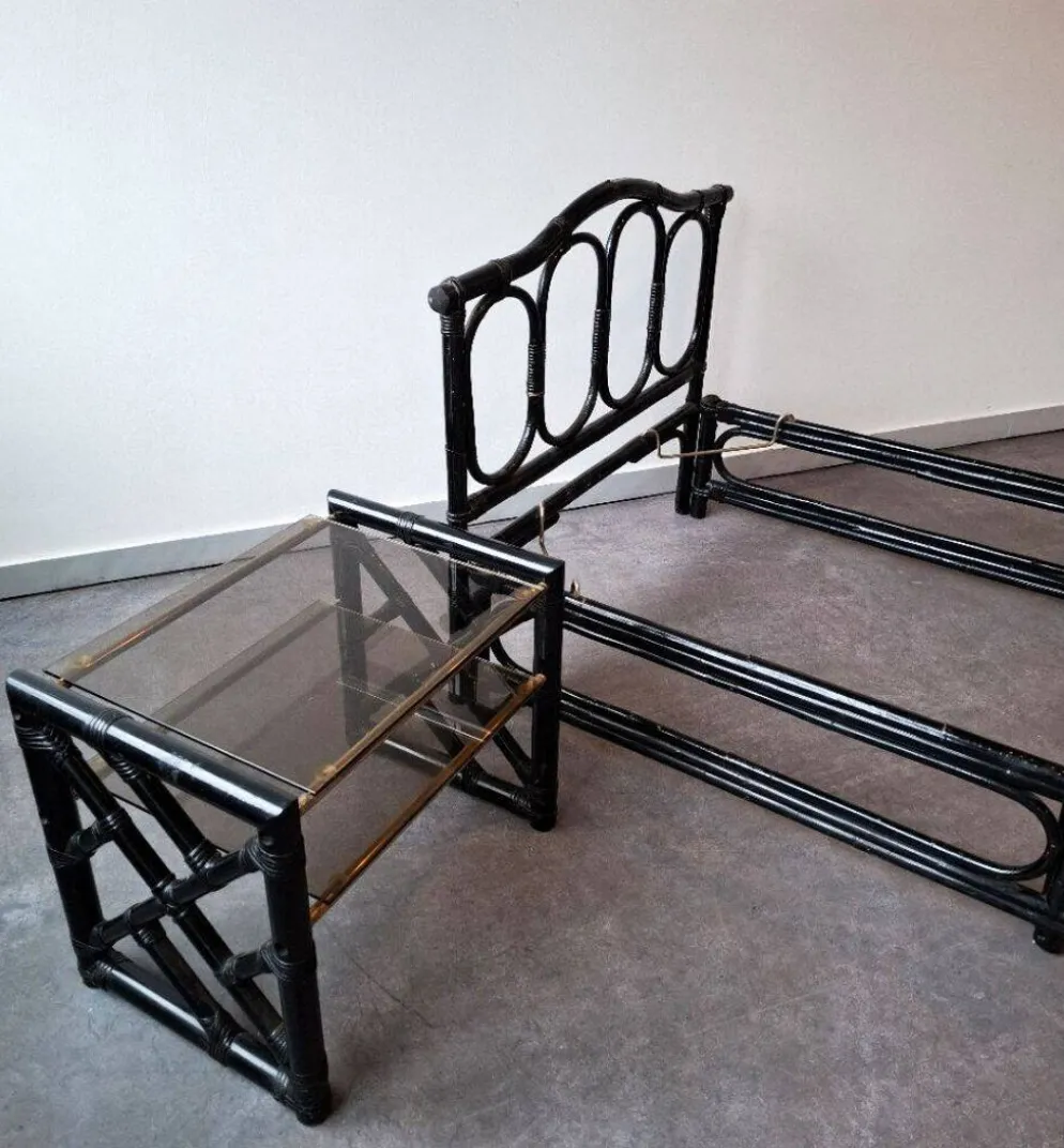 Ensemble lit et chevet en bambou & rotin, design italien, années 70