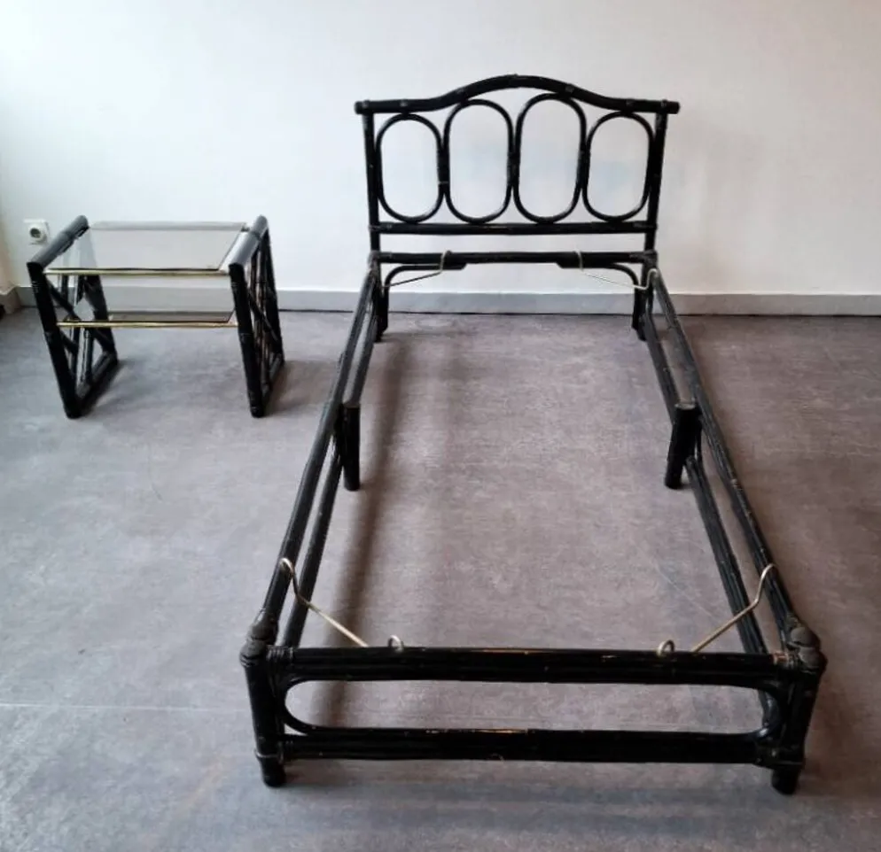 Ensemble lit et chevet en bambou & rotin, design italien, années 70