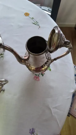Ensemble métal argenté Christophe avec son plateau théière cafetière s
