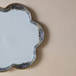 Ensemble petit-déjeuner composé de 5 coquetiers