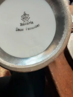 Ensemble petit déjeuner à thé ou café en porcelaine