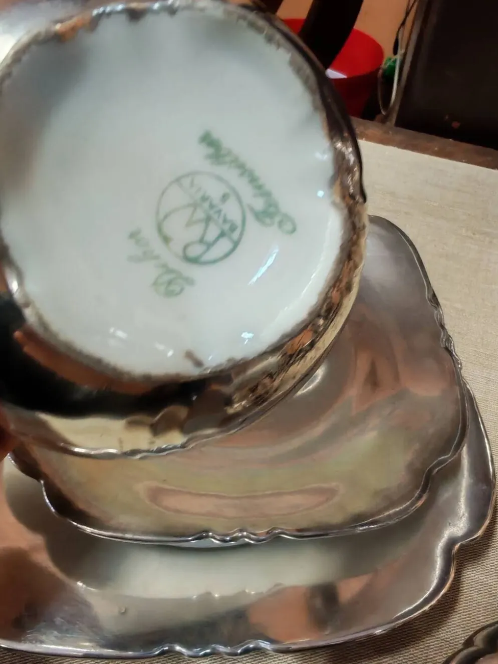 Ensemble petit déjeuner à thé ou café en porcelaine