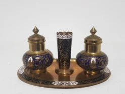 Ensemble à épices, doré bleu marine, laiton émaillé, Thaïlande, années 60